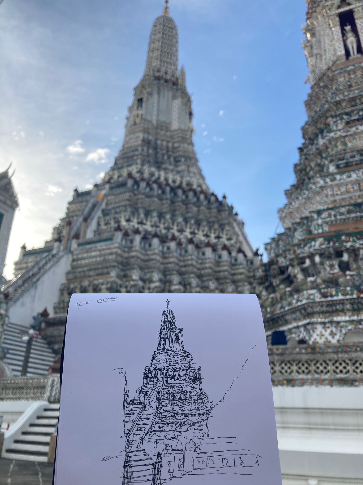 A quick sketch of Wat Arun in the afternoon.